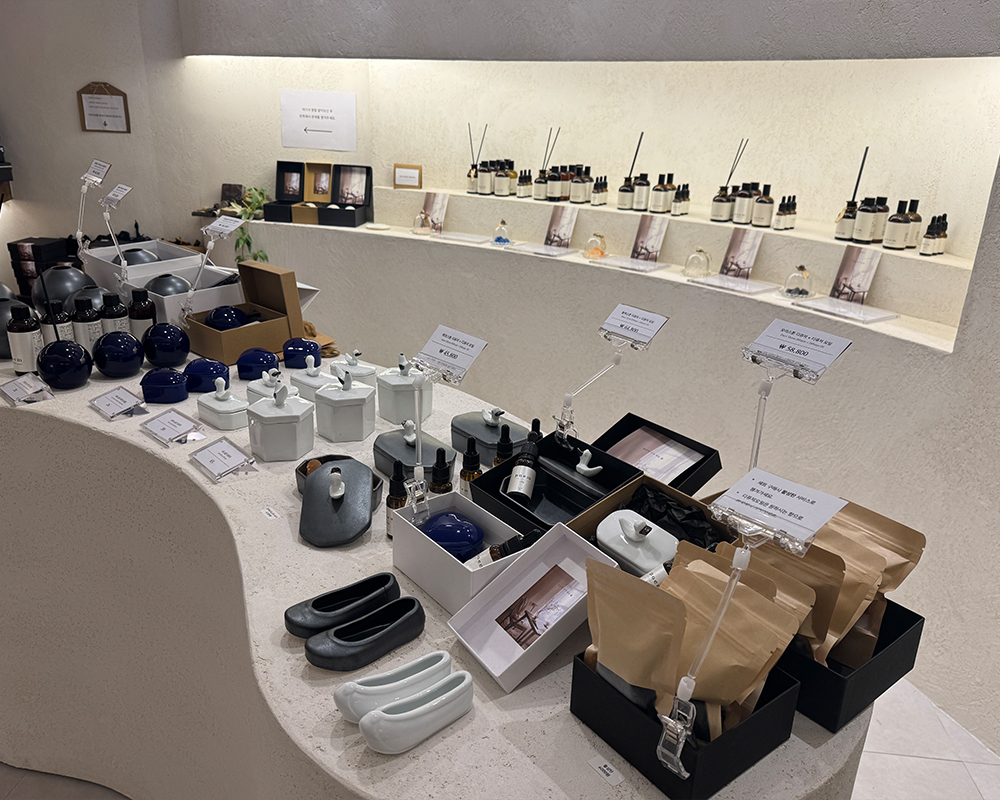 Showroom Image 5